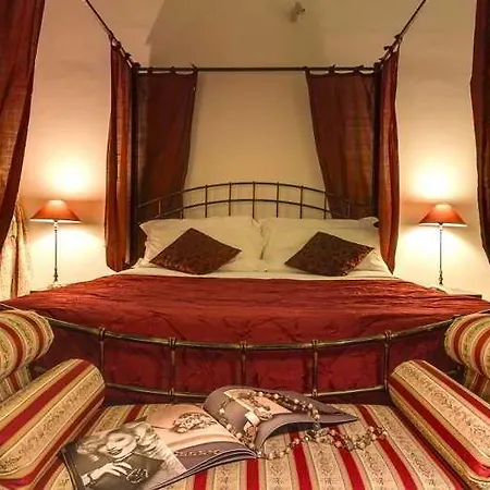 Guest house Tolentino 3*